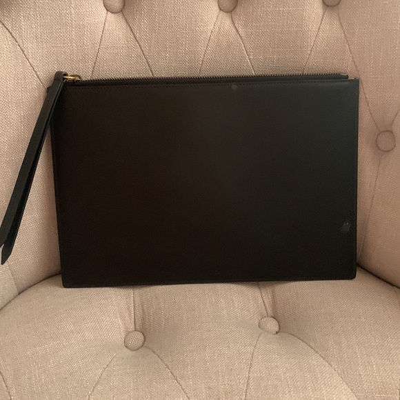 Authentic Life is Gucci- Gucci Ghost Clutch - Picture 5 of 10